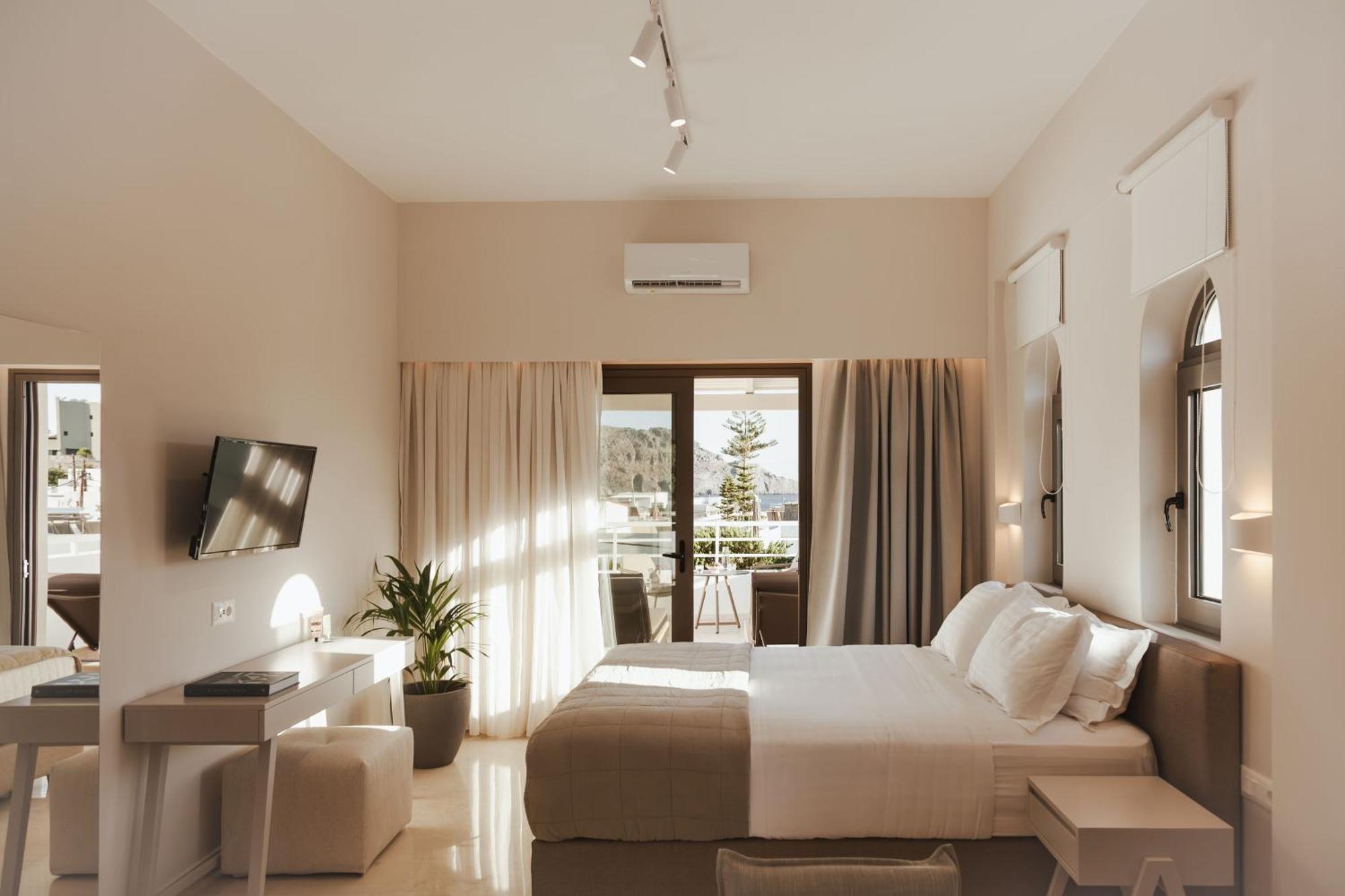 Ariadne Suites 플라키아스 객실 사진
